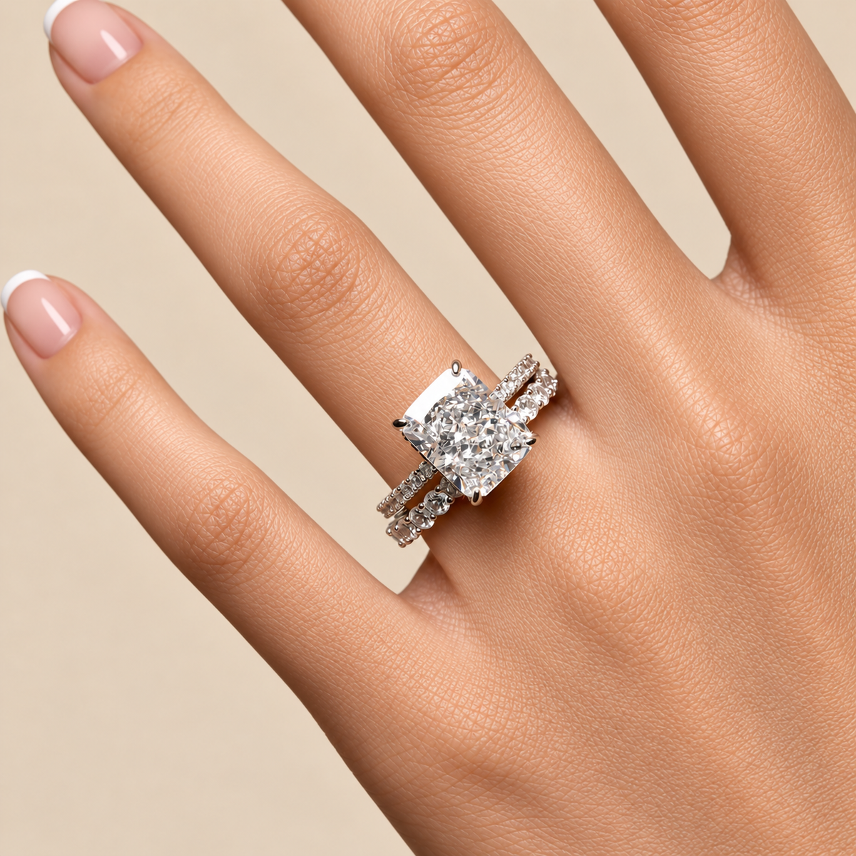 CRUSHED ICE RADIANT CUT RING